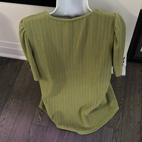 Elegant Avocado Green Scallop Edge Cocktail Blouse with Puff Sleeve  Size XL - Picture 4 of 12